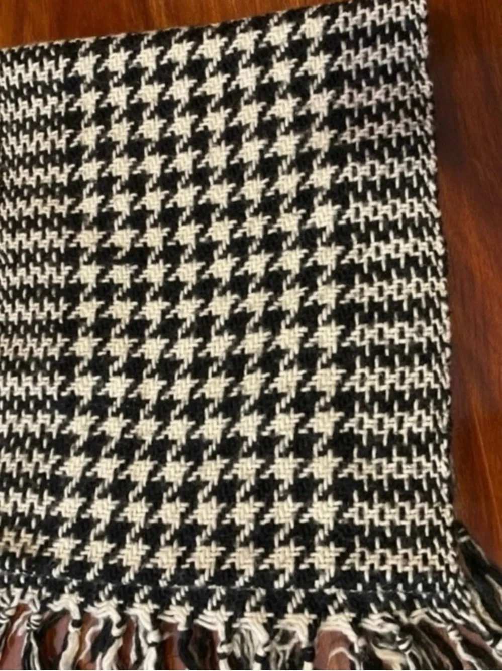 Black and White Houndstooth Knit Scarf - Women Accessories
